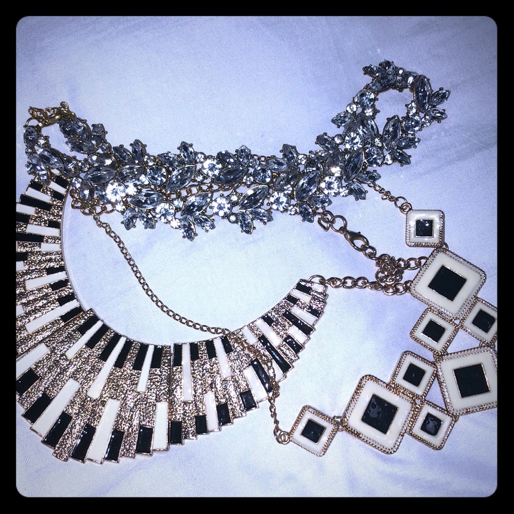 3 accent necklace.